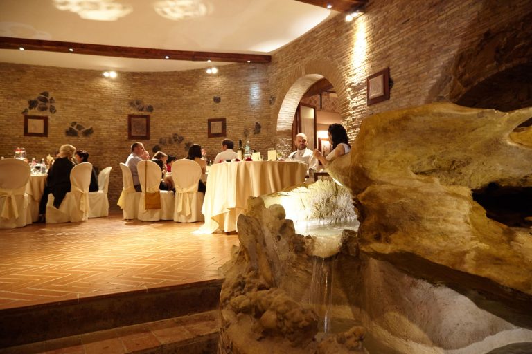 location matrimoni roma villa terenzio sala delle terme Villa Grant MG 0621